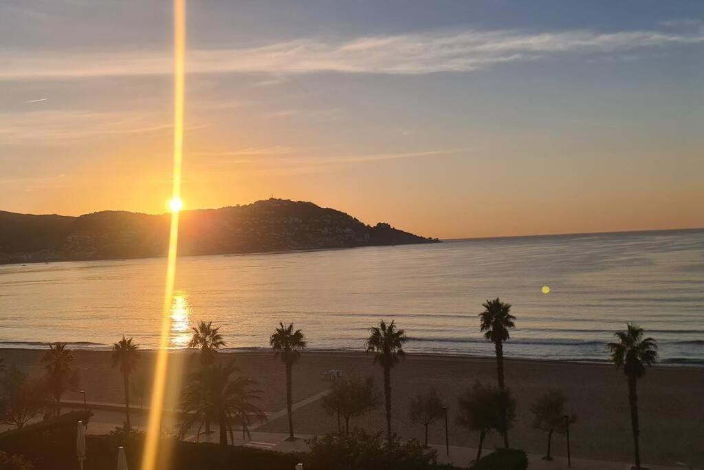 Sunsetmare Vacational Apartment Rosas Exterior foto