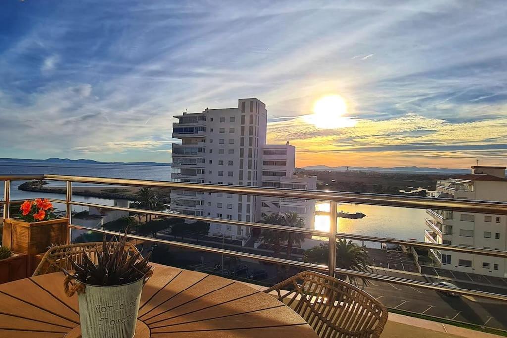 Sunsetmare Vacational Apartment Rosas Exterior foto