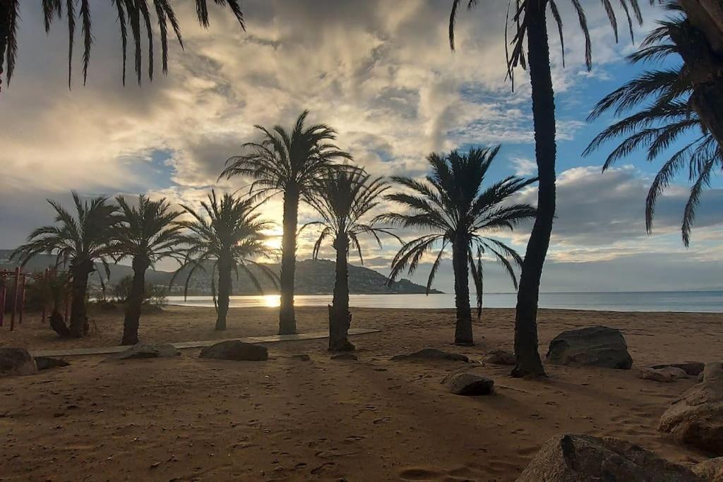 Sunsetmare Vacational Apartment Rosas Exterior foto