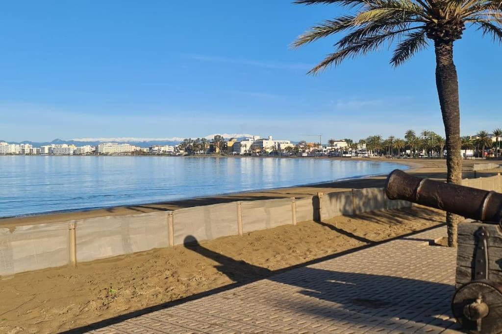 Sunsetmare Vacational Apartment Rosas Exterior foto