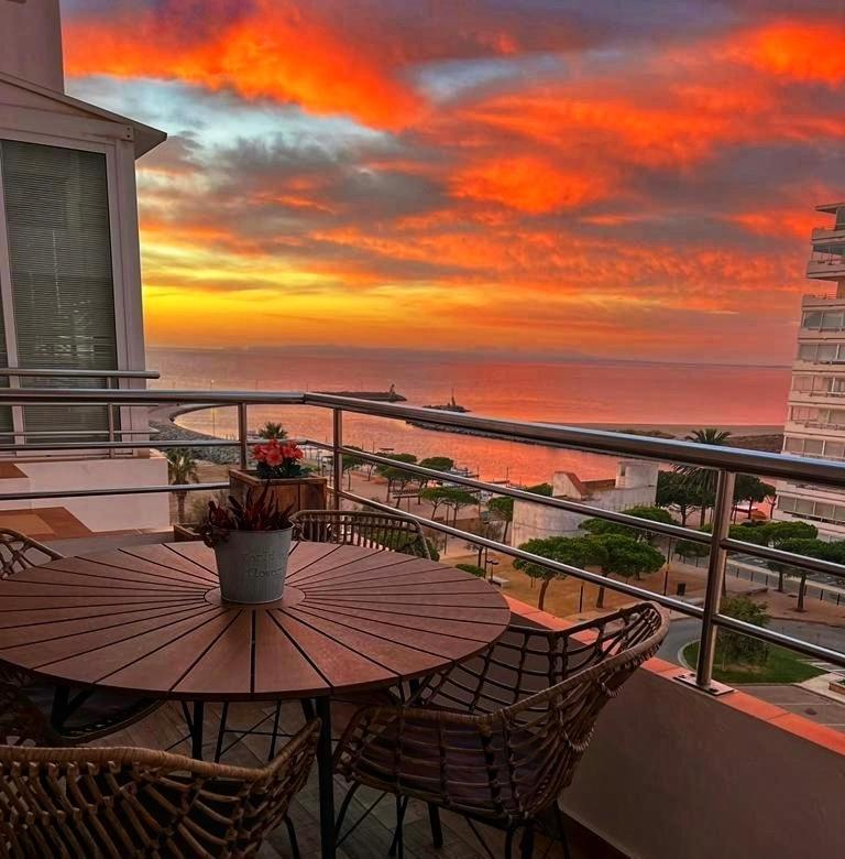 Sunsetmare Vacational Apartment Rosas Exterior foto